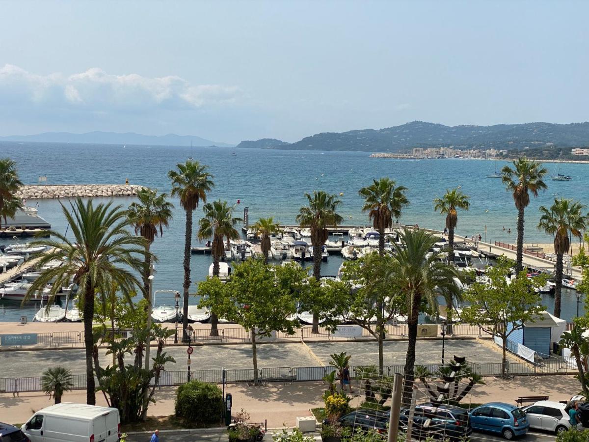 شقة T2 Coquet Le Lavandou Plein Centre Vue Mer Exceptionnelle. المظهر الخارجي الصورة