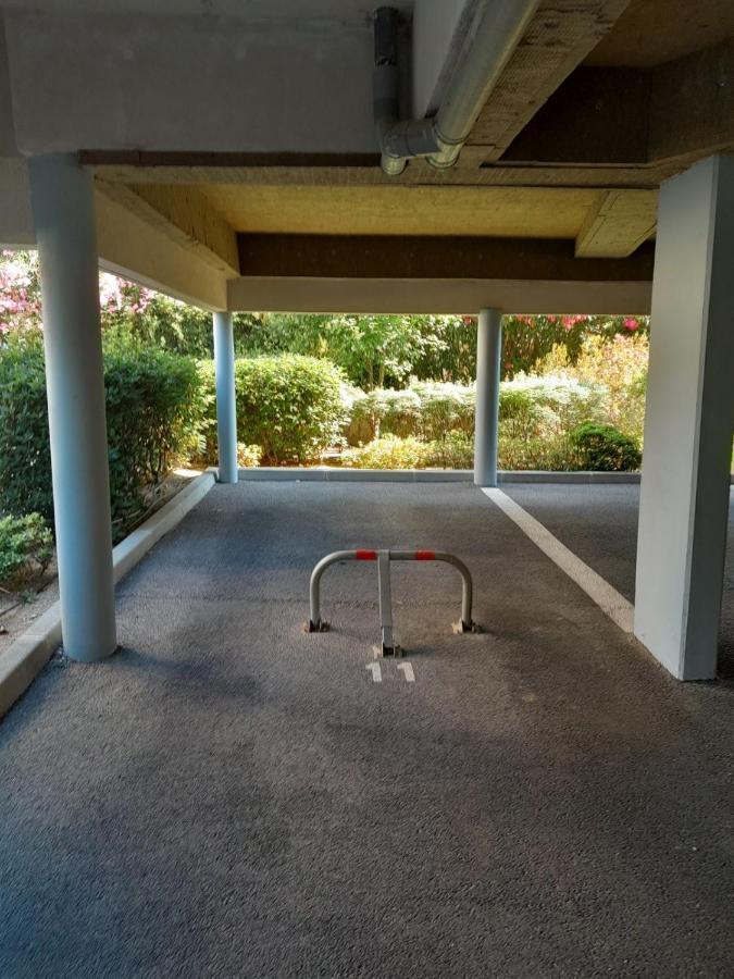 شقة T2 Coquet Le Lavandou Plein Centre Vue Mer Exceptionnelle. المظهر الخارجي الصورة